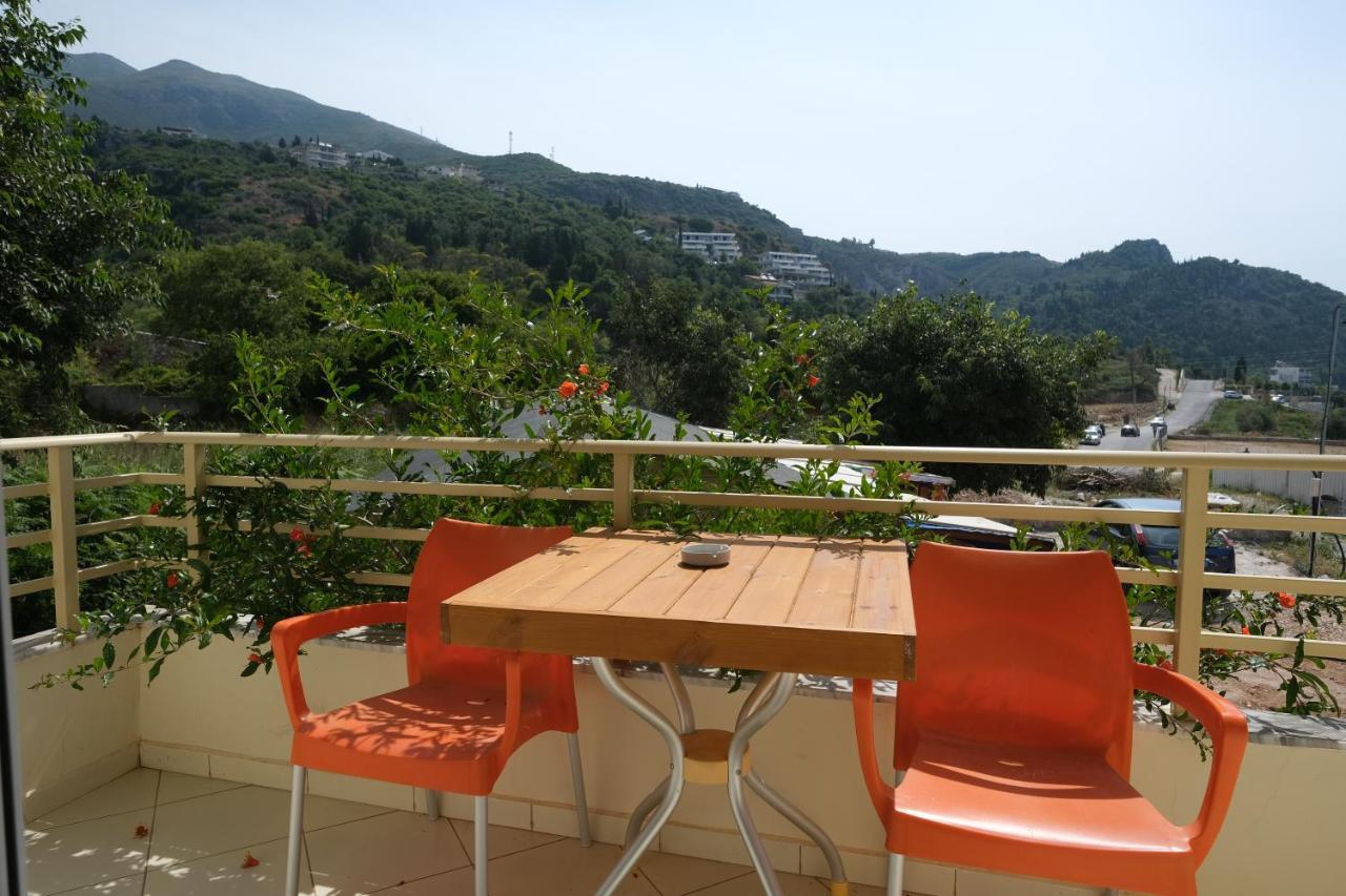 Villa Marko Dhermi Exterior photo